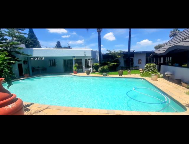 4 BEDROOM FREESTANDING FOR SALE IN BIRCHLEIGH